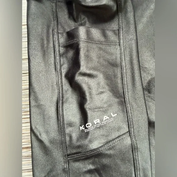 Koral Black Biker Shorts size medium NWT - Picture 4 of 5